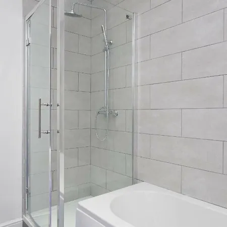 Apartment Burton House Leeds (West Yorkshire)