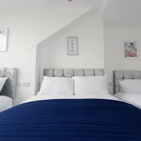 Apartment Burton House