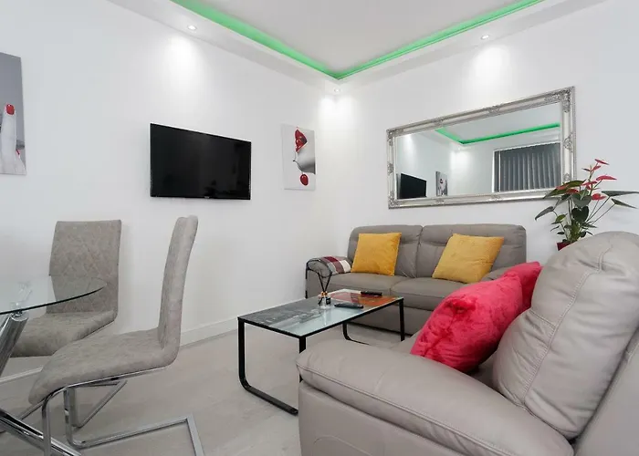 Burton House Leeds (West Yorkshire)