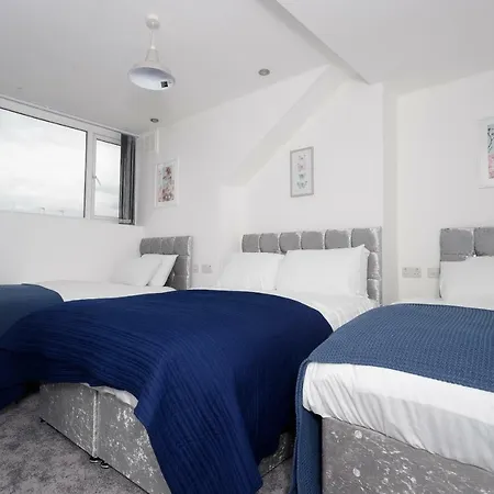 Burton House * Leeds (West Yorkshire)